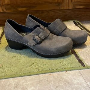 Dansko clogs size 39